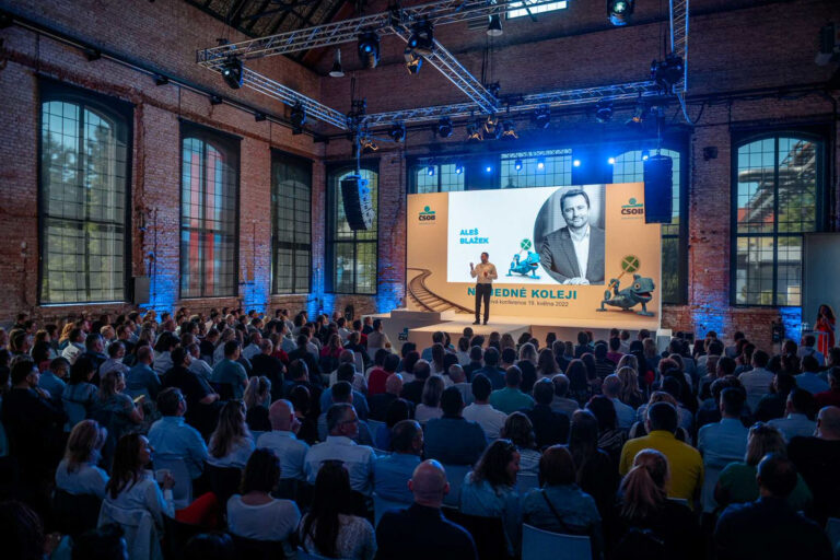 Prezentace generálního ředitele na retailové konferenci pro zaměstnance
